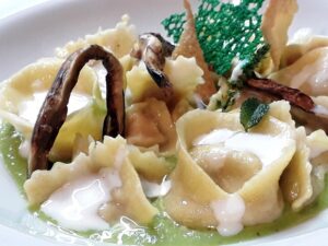 Pasta ripiena alle melanzane