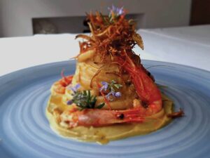 Linguine, gamberi rossi e crema di carciofi