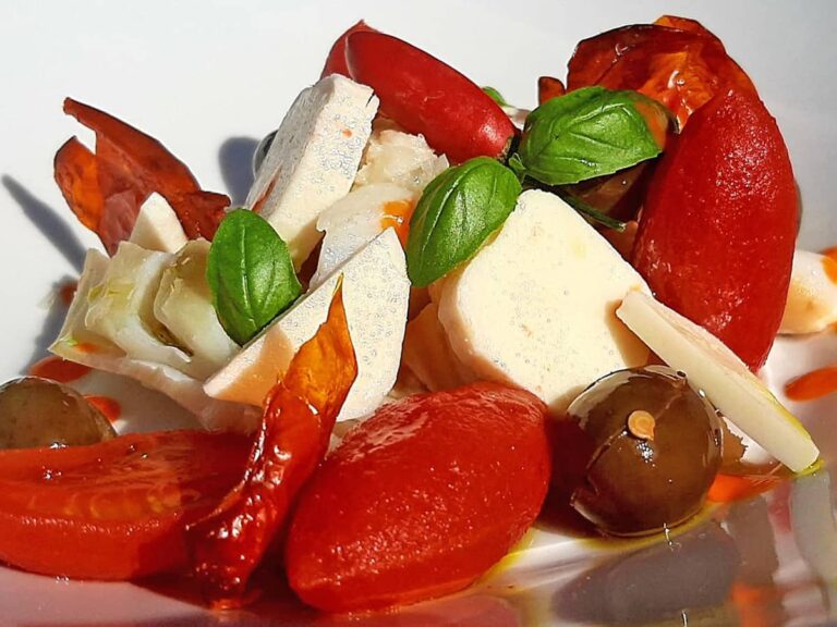 Baccalà con nudo di torpedino, marzolina itrana e olive pestate