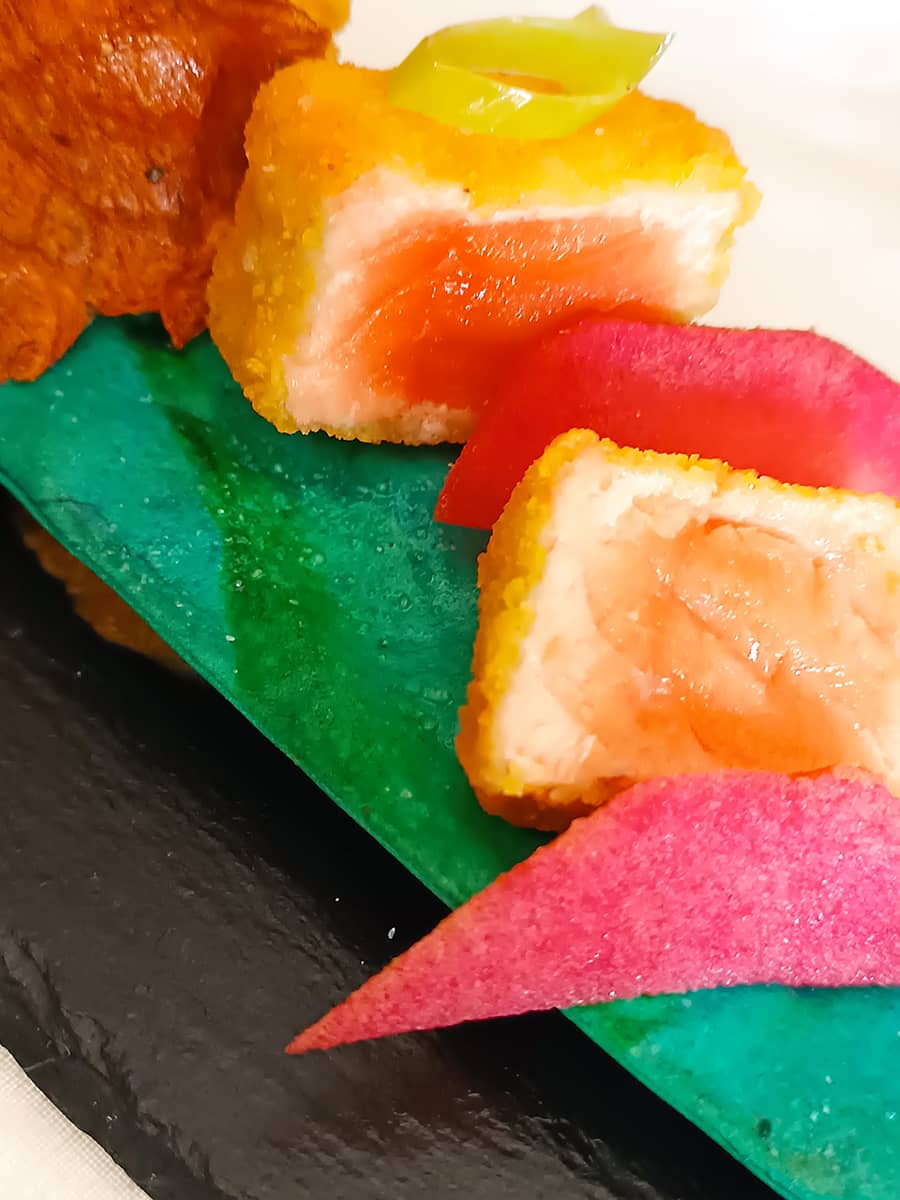 Salmone in zucca su mattonella