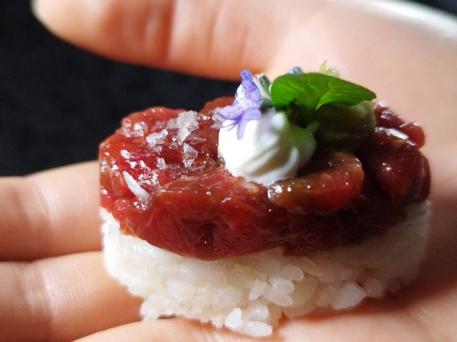 Oshi Sushi di agnello e carciofi