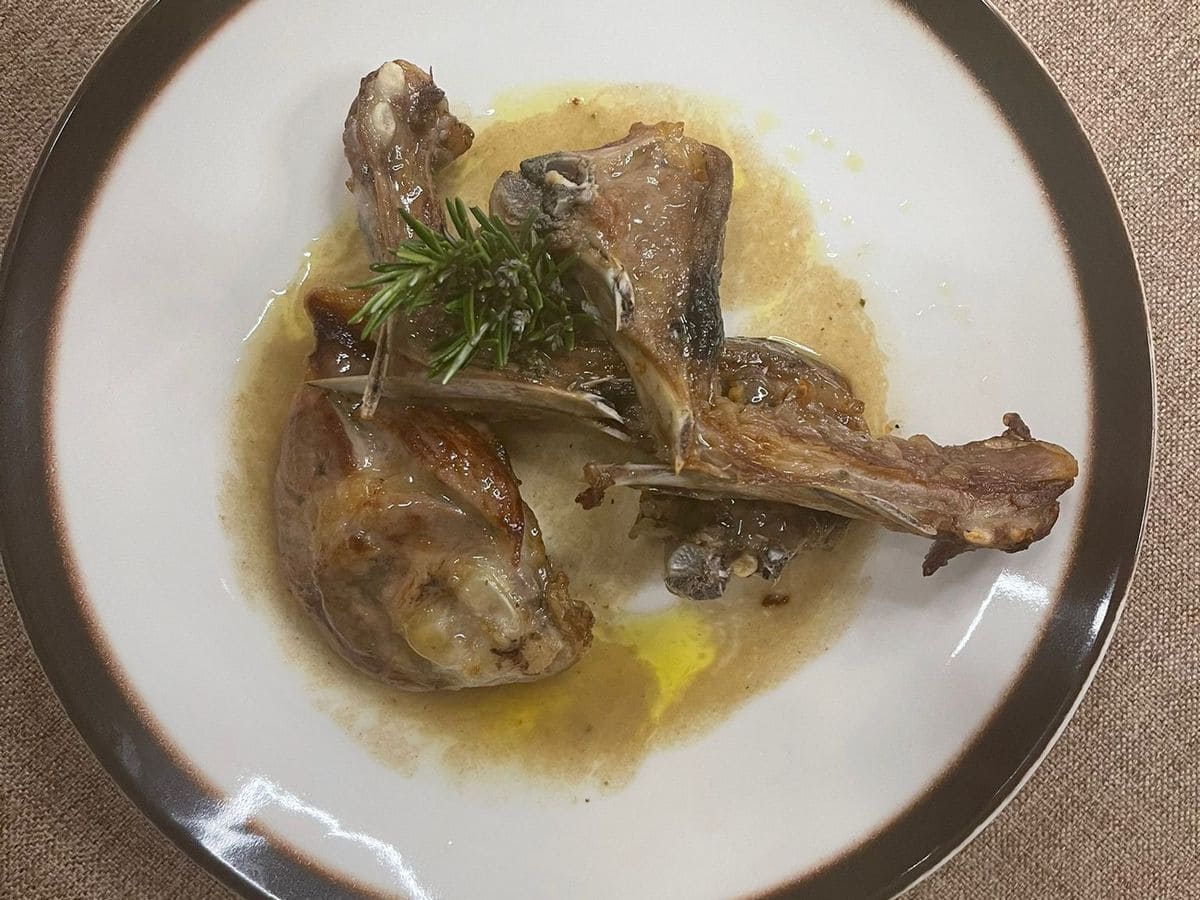 abbacchio alla alatrese da A Piazza Regina