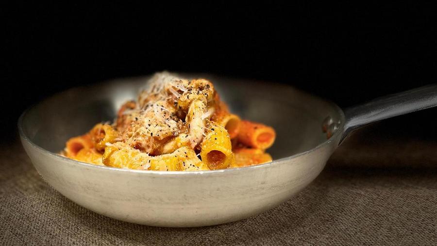 Rigatoni con la Pajata della fraschetteria con cucina