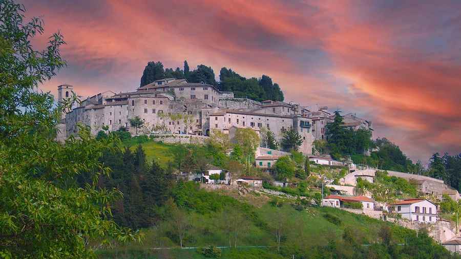 Fumone con il suo castello