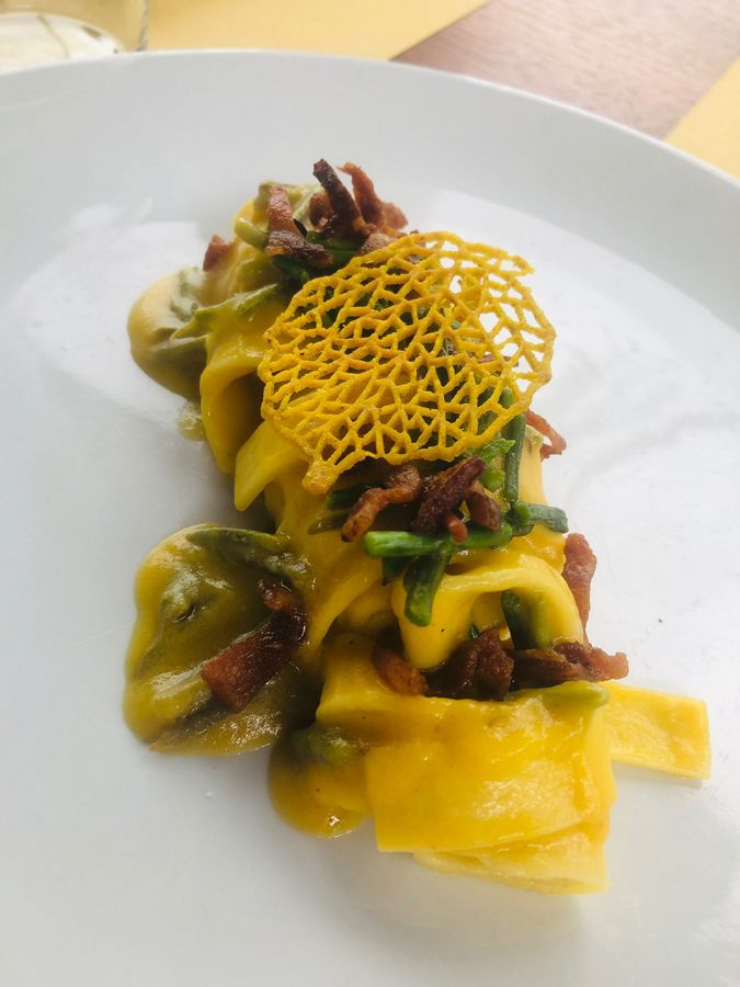 Pappardelle con asparagi selvatici e guanciale