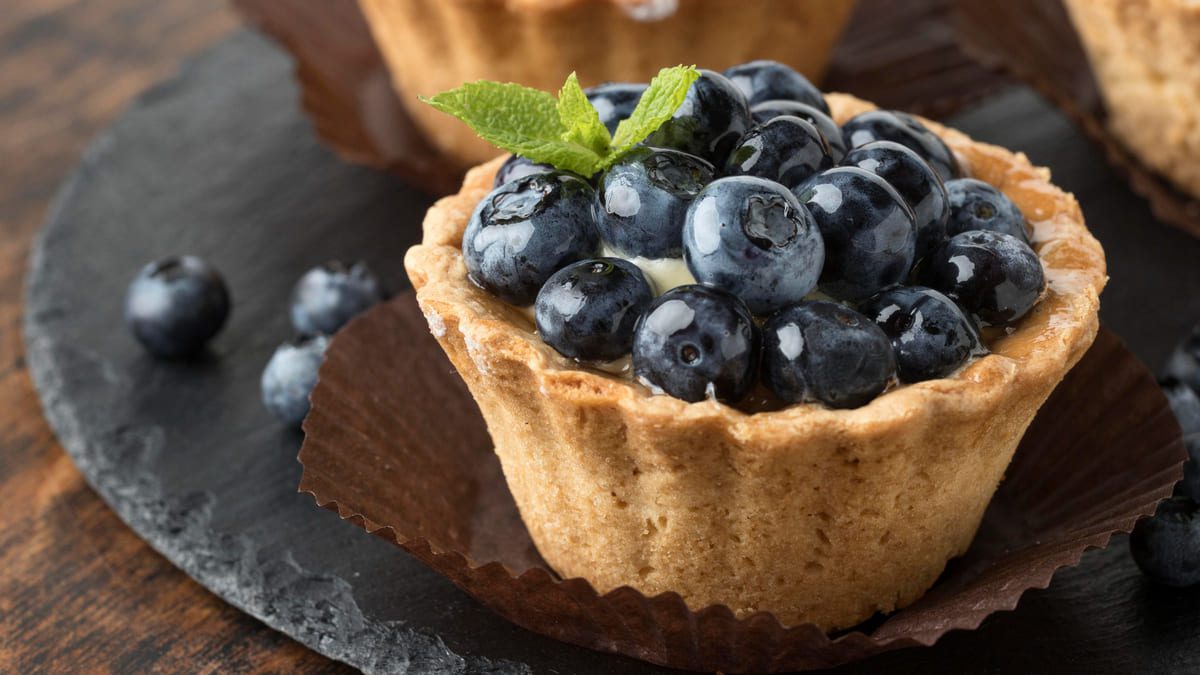 Crostatine alla crema di limone e mirtilli di Angelica Baldassarra
