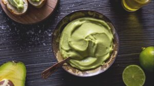Maionese di avocado: gustosa sana e povera di calorie