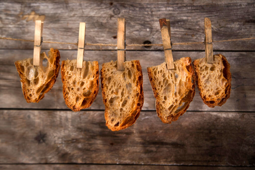 Dare nuova vita al pane: risparmiare con dolcezza grazie alla cucina antispreco