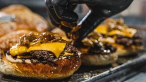 Smashed Burger per una festa di sapori dedicata ai più piccoli