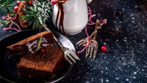 Torta Soffice alla Ratafia: un dolce natalizio che racconta la tradizione