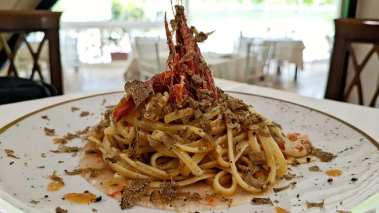 Linguine agli scampi e tartufo estivo del ristorante di Tony Di Nardo ad Ausonia, la sorpresa gourmet da scoprire tra mare e terra