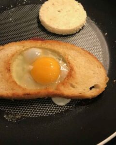 Crostoni antispreco l’aperitivo che salva il pane raffermo by chef di Ciociara e cucina