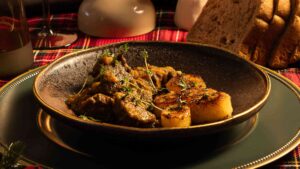 Bufaletta di Amaseno e patate fondenti