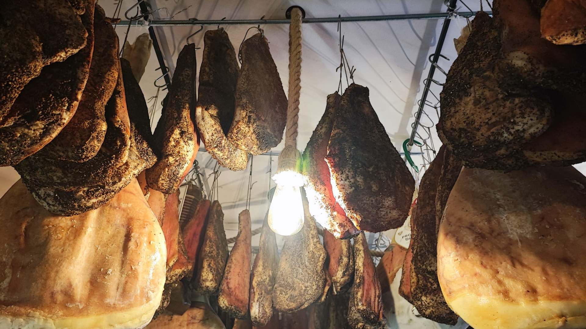 Al pepe Rosa - Guanciali appesi