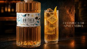 K·Anithea, la sambuca ambrata che riscrive l’eleganza